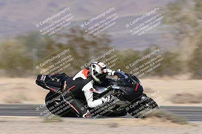 media/Dec-01-2025-Moto Forza (Mon) [[2daa91e15f]]/2-Intermediate Group/Session 3 (Turn 7 Inside Pans)/